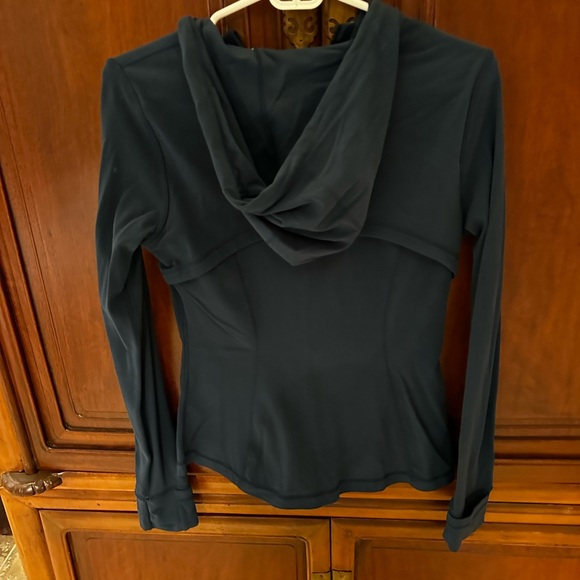 Lululemon Define Hooded Jacket - Picture 2 of 3